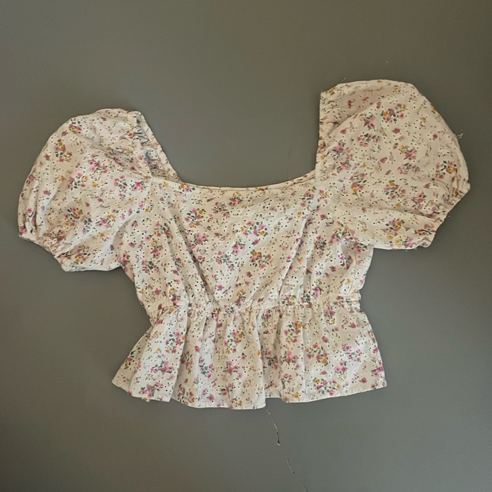 white top with flowers